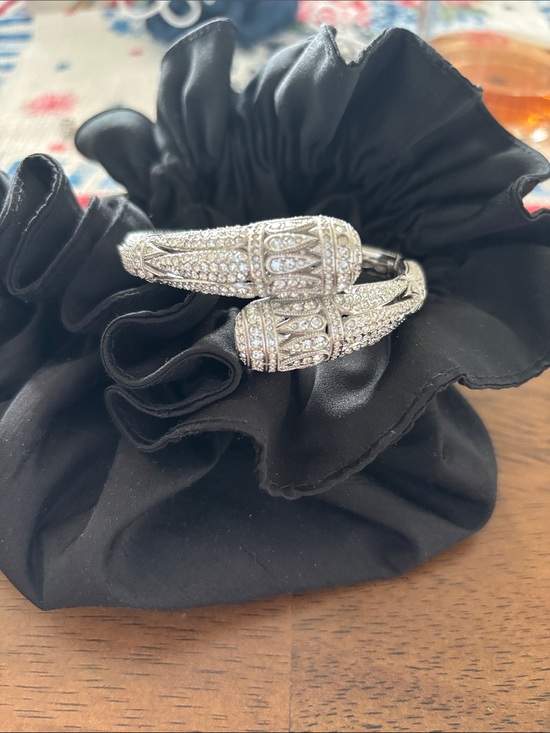 Saks Fifth Avenue Jewelry - Saks Fifth Avenue Silver Crystal Pave Hinged Bracelet